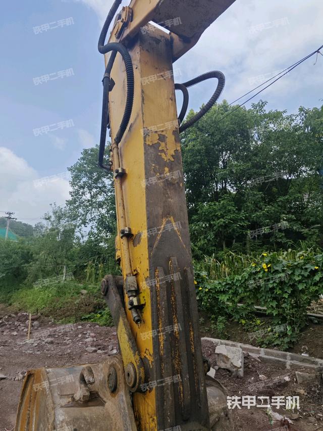 小臂整体左后（工作和回转装置）