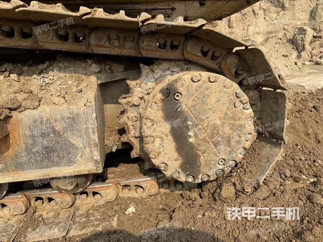 单侧履带整体（整机外观）