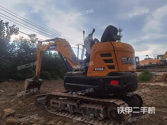 單側(cè)履帶整體（整機(jī)外觀）