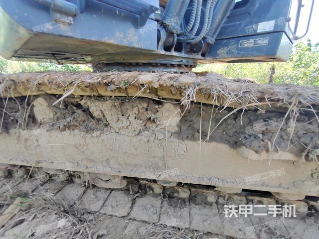 右側(cè)履帶整體（行走機構(gòu)）