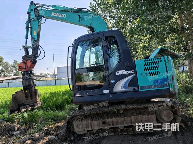 神鋼SK75-8挖掘機(jī)