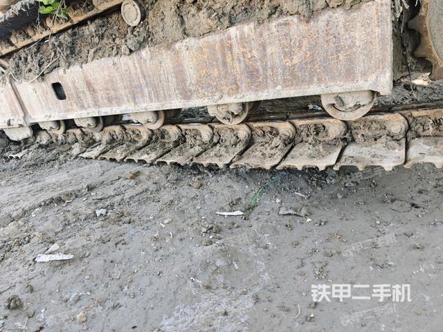 左侧履带整体 （行走机构）