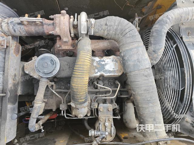 发动机室（上车部件）