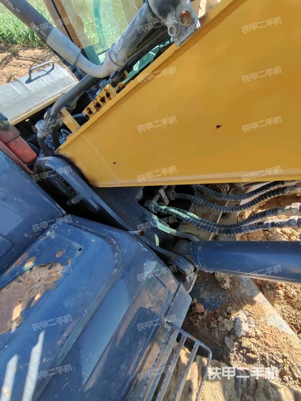 大臂根部 斜视（工作和回转装置）