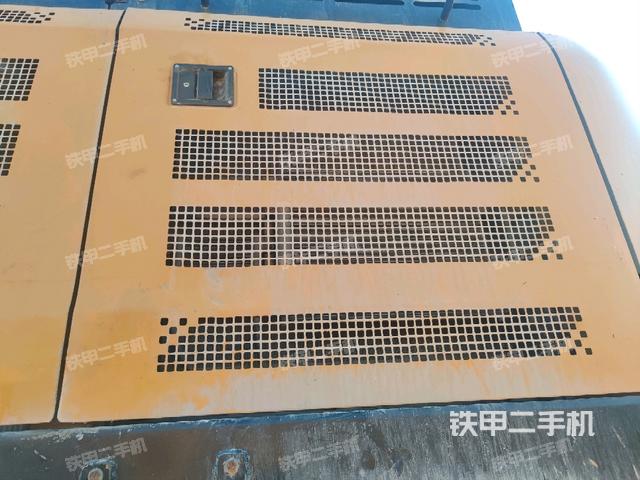 散熱器正面（大件艙室）