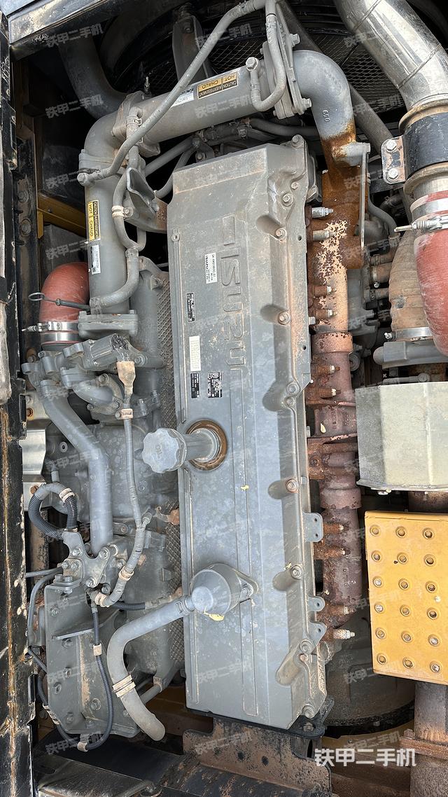 發(fā)動(dòng)機(jī)整體俯視(整機(jī)外觀) 發(fā)動(dòng)機(jī)整體俯視(整機(jī)外觀)