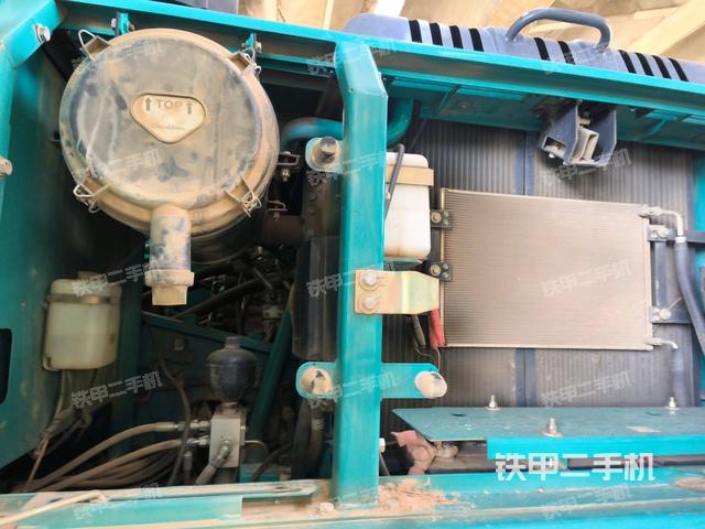 電瓶（大件艙室）