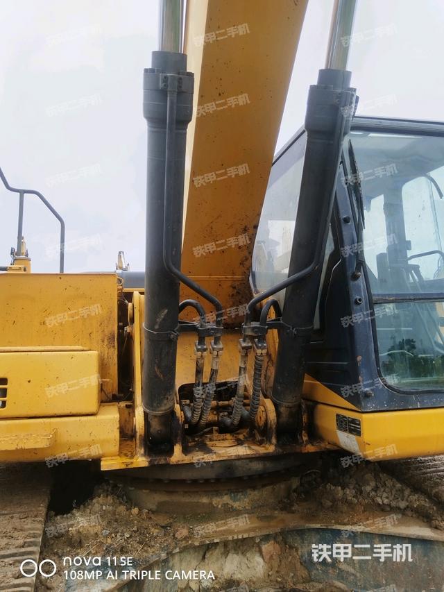 大臂油缸整體?豎拍（工作和回轉裝置）