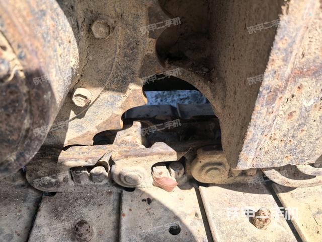 右驅(qū)動(dòng)輪（行走機(jī)構(gòu)）