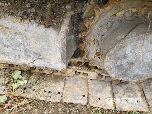 右驅(qū)動(dòng)輪（行走機(jī)構(gòu)）