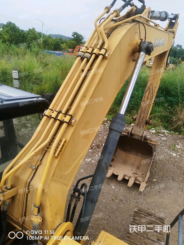 大臂背部俯視（工作和回轉裝置）