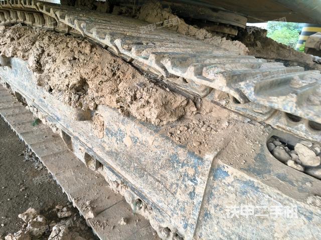 右側(cè)行走馬達(dá)蓋板（行走機(jī)構(gòu)）