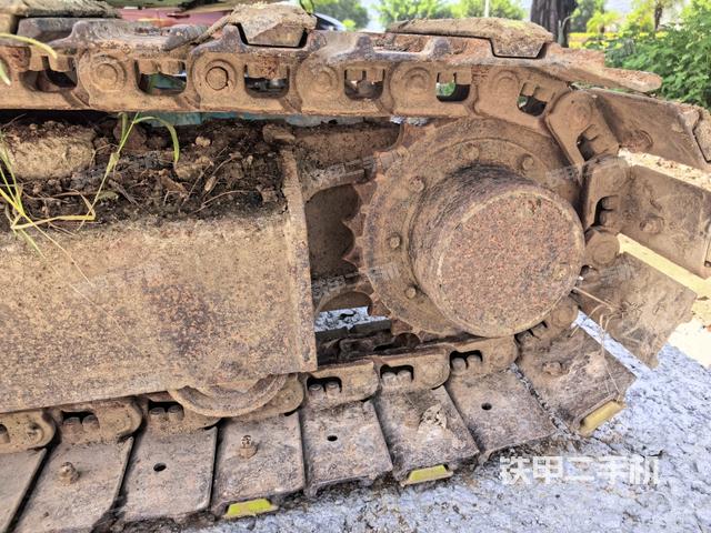 左導(dǎo)向輪（行走機(jī)構(gòu)）