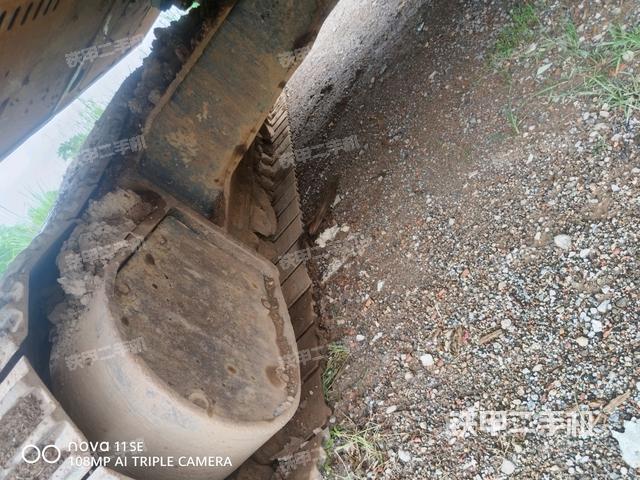 左側行走馬達蓋板（行走機構）