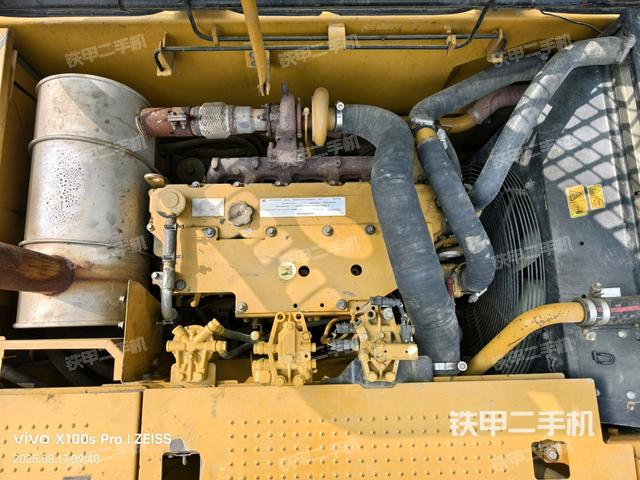 发动机整体俯视（整机外观）