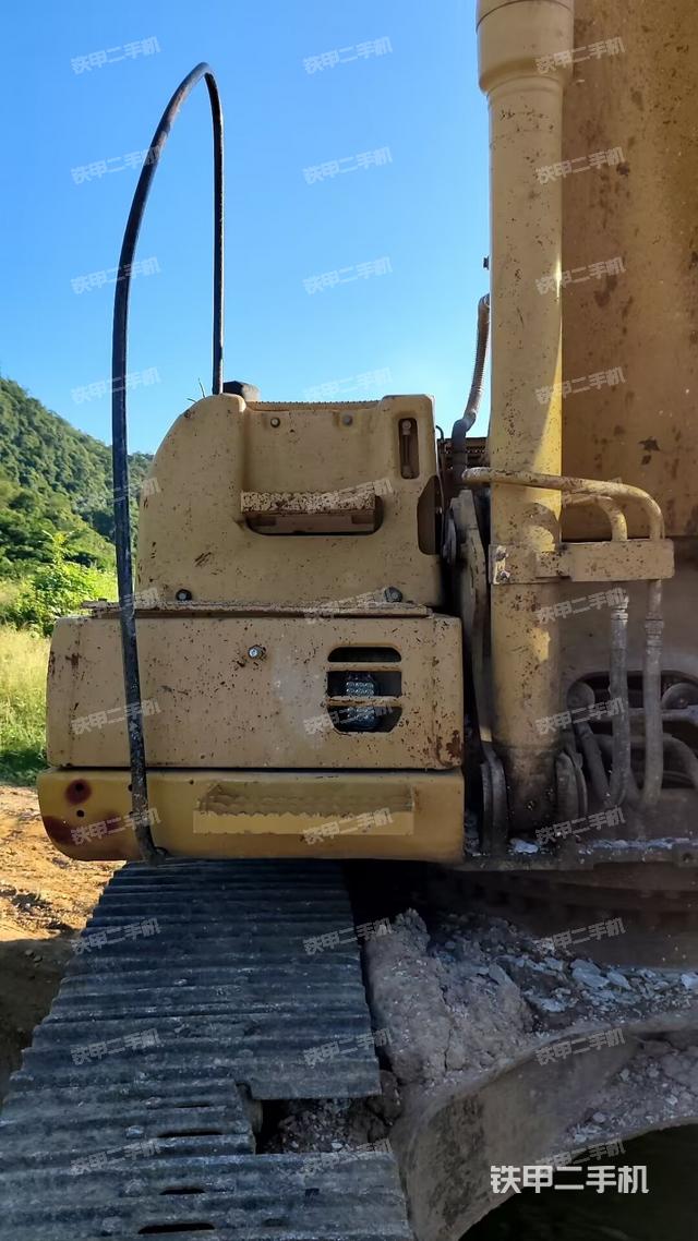 大臂根部?斜視（工作和回轉(zhuǎn)裝置）