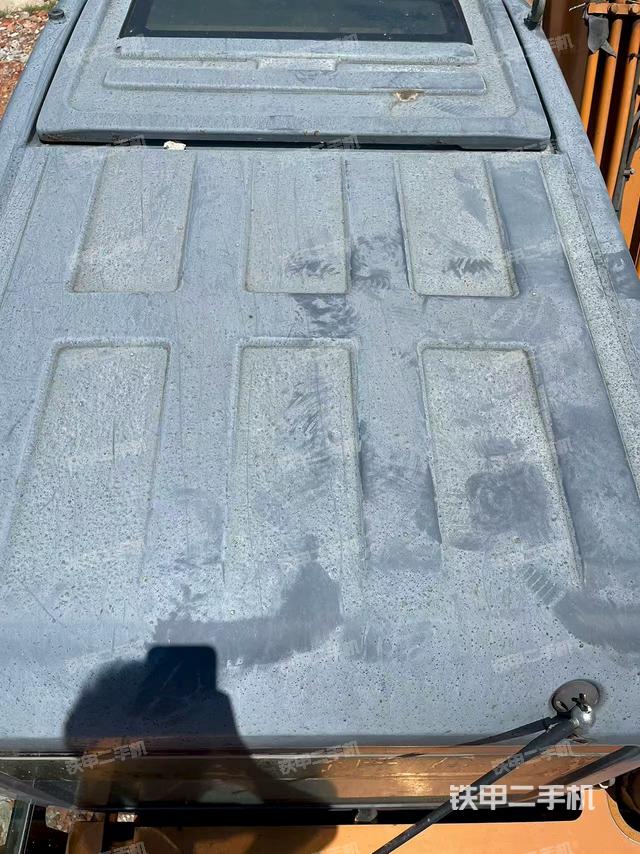 驾驶室顶部俯视（上车部件）