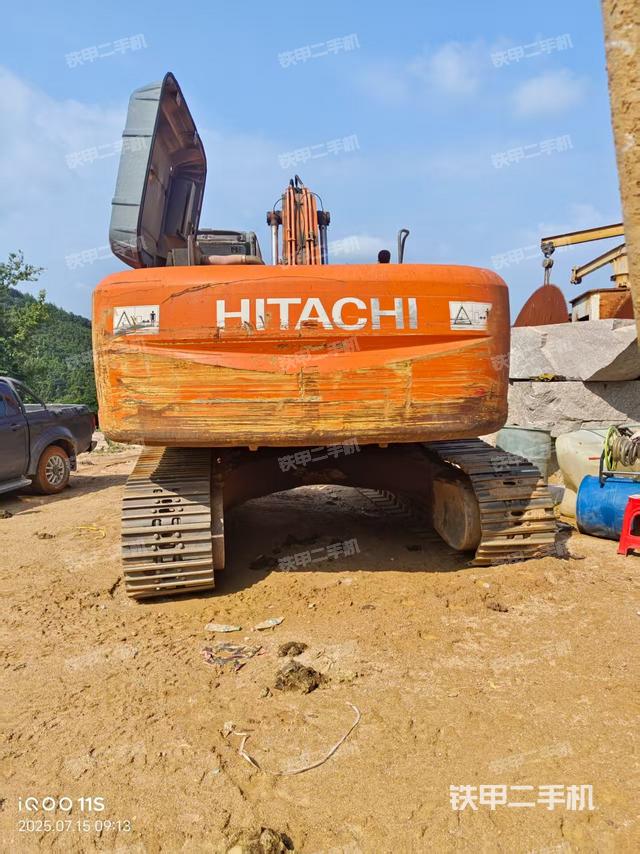 整机右后45°(整机外观) 整机右后45°(整机外观)