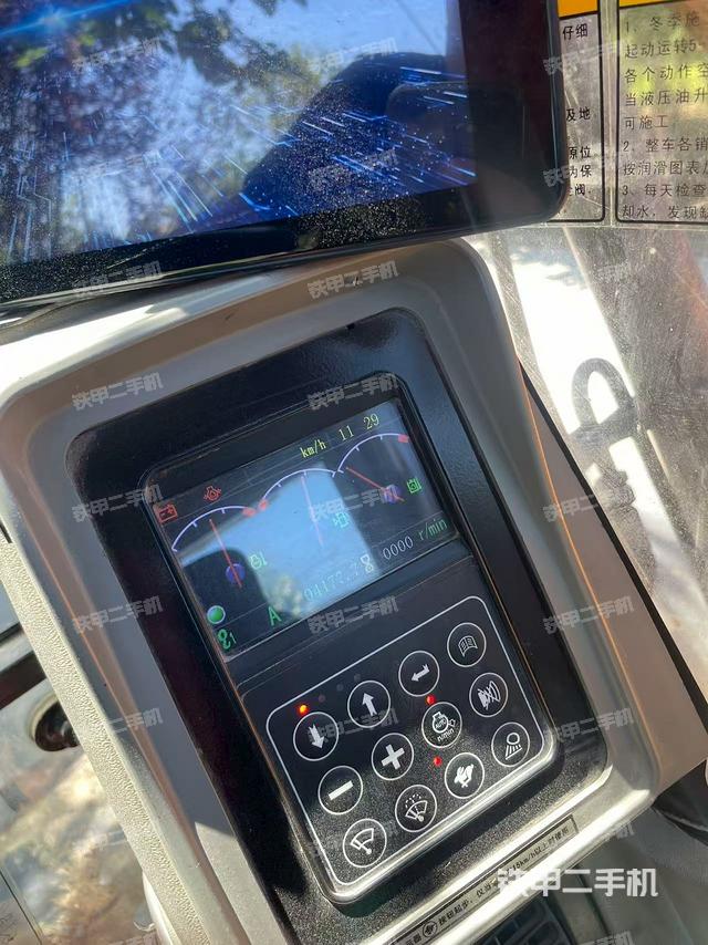 显示屏 （驾驶室部分）