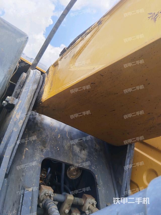 大臂根部?斜視（工作和回轉(zhuǎn)裝置）