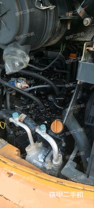 發(fā)動機整體俯視（整機外觀）