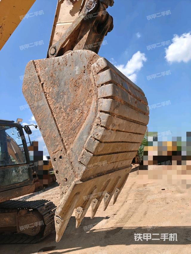 小臂整體左后（工作和回轉(zhuǎn)裝置）