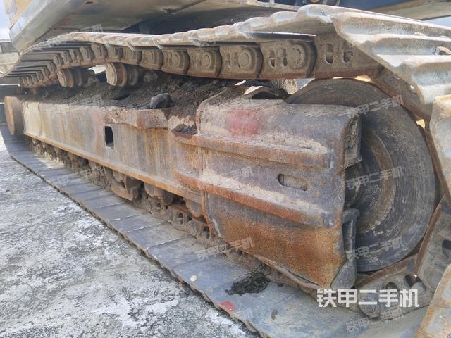 左側(cè)履帶整體?（行走機(jī)構(gòu)）