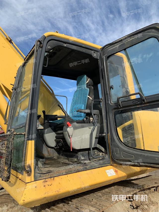 驾驶室整体（整机外观）