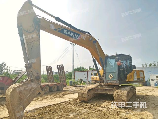 三一重工SY200C挖掘机