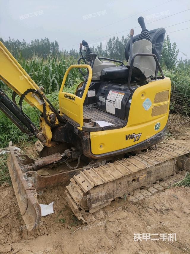 駕駛室整體（整機外觀）