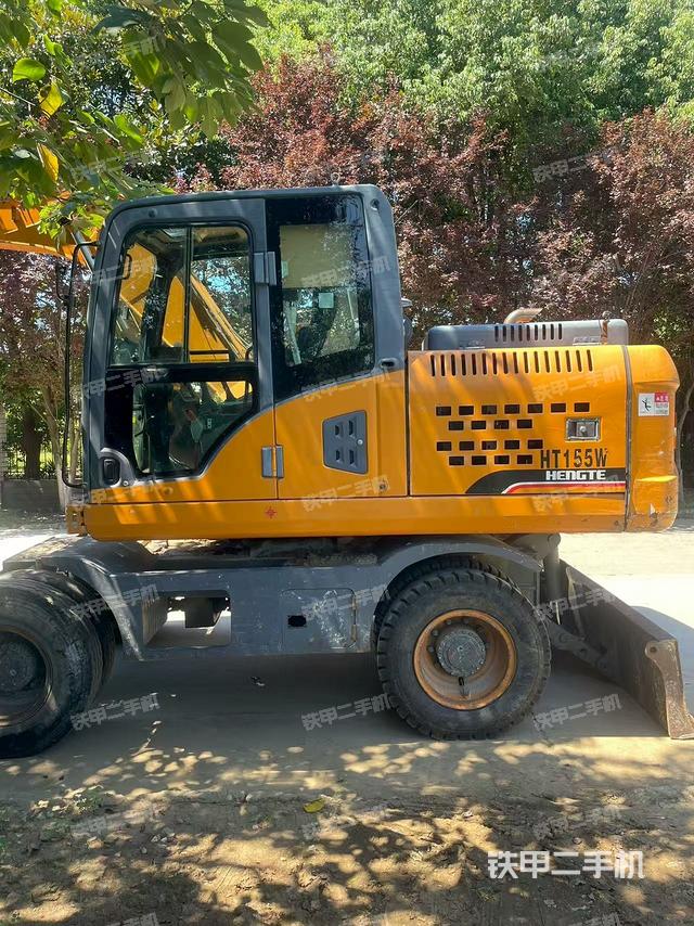 恒特重工HT145W挖掘機(jī)
