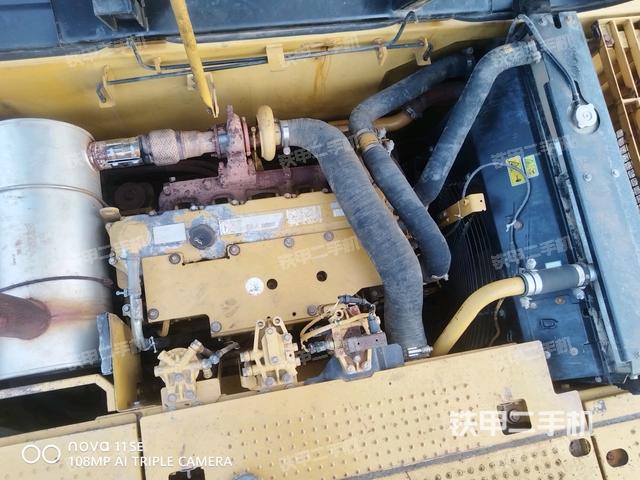 发动机整体俯视(整机外观) 发动机整体俯视(整机外观)