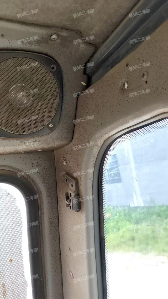 座椅左側(cè)控制臺(tái)/音響/含左手柄（駕駛室部分）