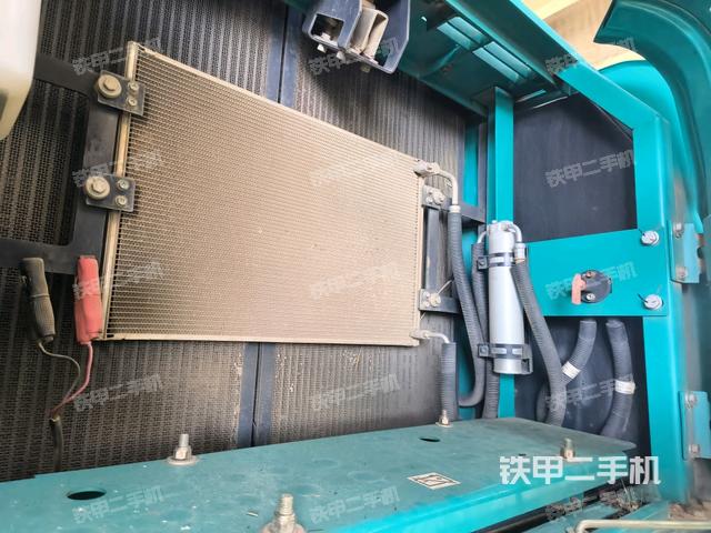 散熱器正面（大件艙室）