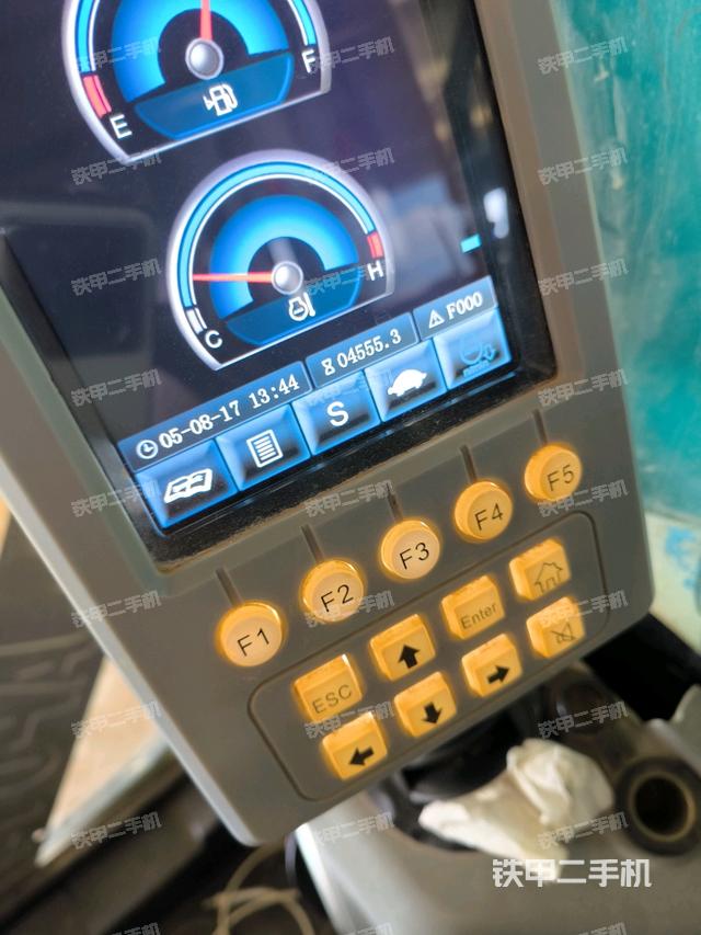 座椅左側(cè)控制臺(tái)/音響/含左手柄（駕駛室部分）