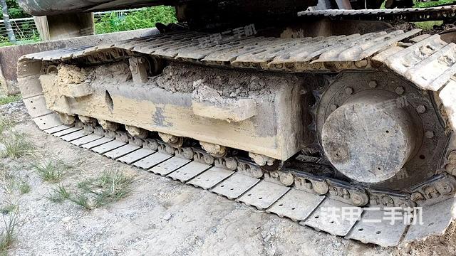 左側(cè)行走馬達(dá)蓋板（行走機(jī)構(gòu)）