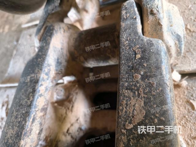 右側(cè)履帶整體（行走機(jī)構(gòu)）