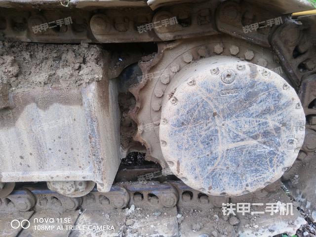 左驅(qū)動輪（行走機構）