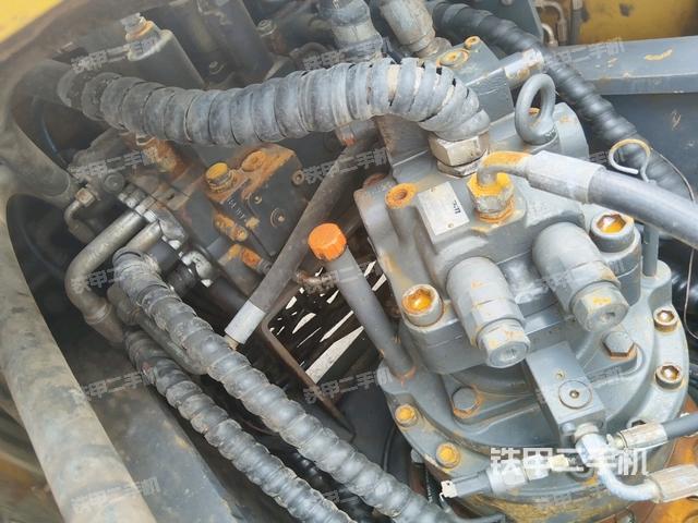 回轉(zhuǎn)馬達(dá)（上車部件）