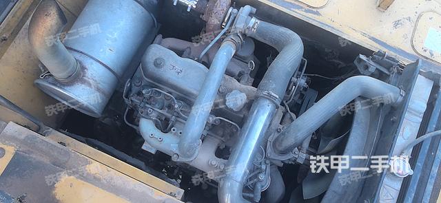 發(fā)動(dòng)機(jī)整體俯視(整機(jī)外觀(guān)) 發(fā)動(dòng)機(jī)整體俯視(整機(jī)外觀(guān))