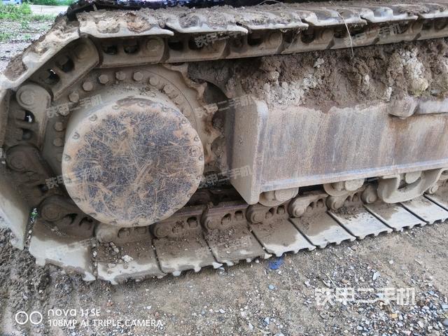 右驅(qū)動輪（行走機構）