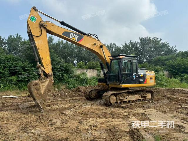 卡特彼勒320D2液压挖掘机