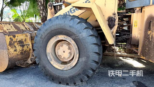 左后轮（行走机构）