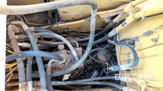 駕駛室頂部俯視（上車部件）