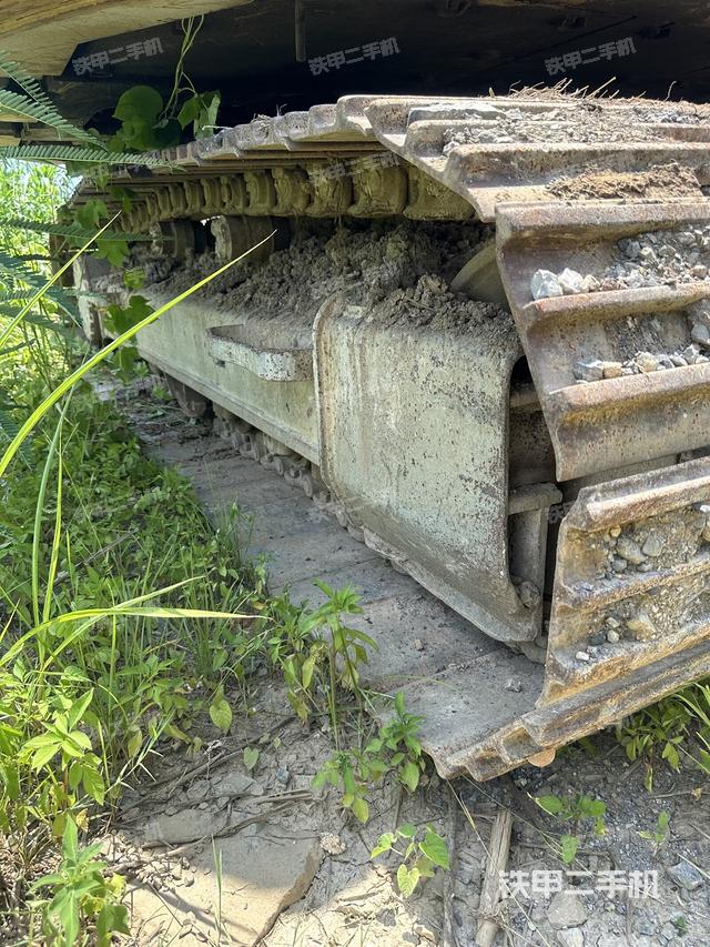 左側(cè)履帶整體?（行走機構(gòu)）