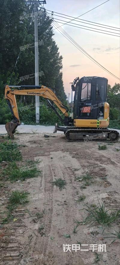 柳工CLG9035E挖掘机