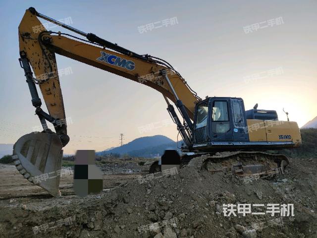 徐工XE470D挖掘机