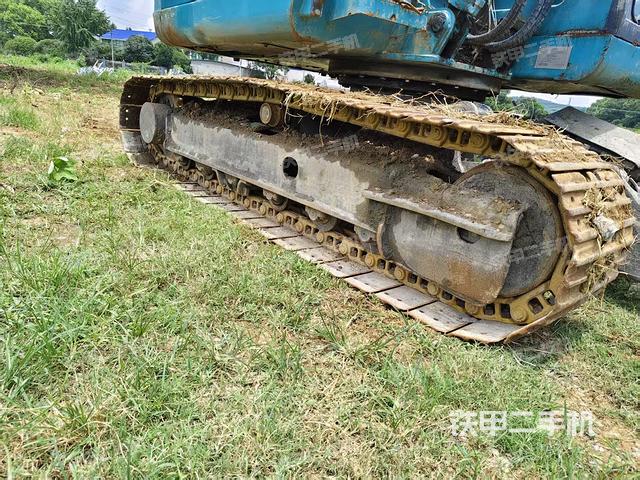 左驅(qū)動(dòng)輪（行走機(jī)構(gòu)）