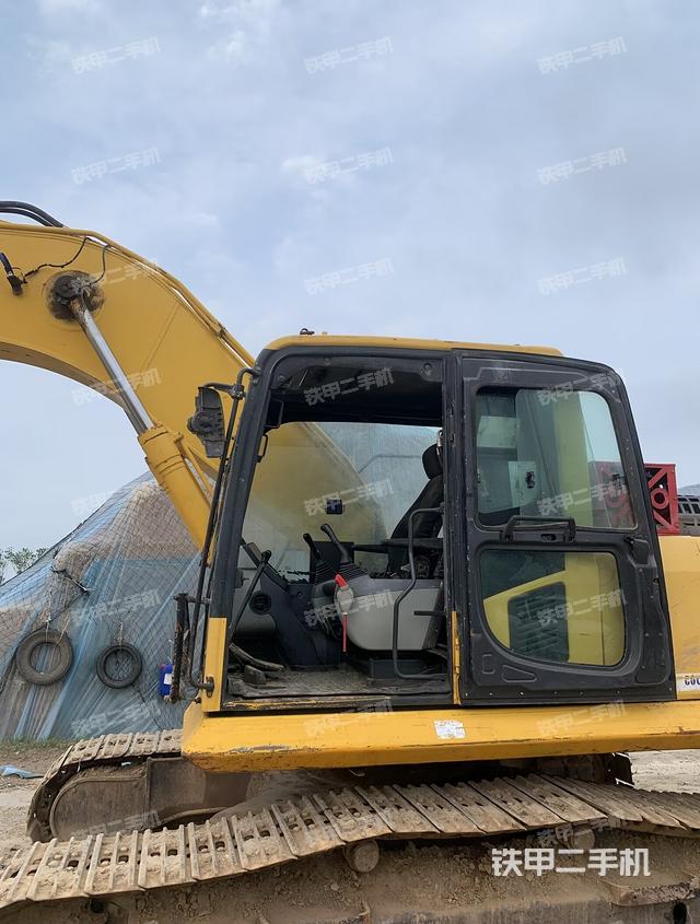 驾驶室整体（整机外观）