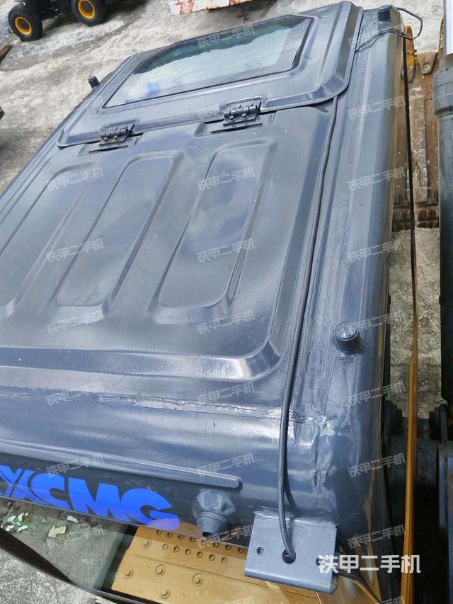 駕駛室頂部俯視（上車部件）